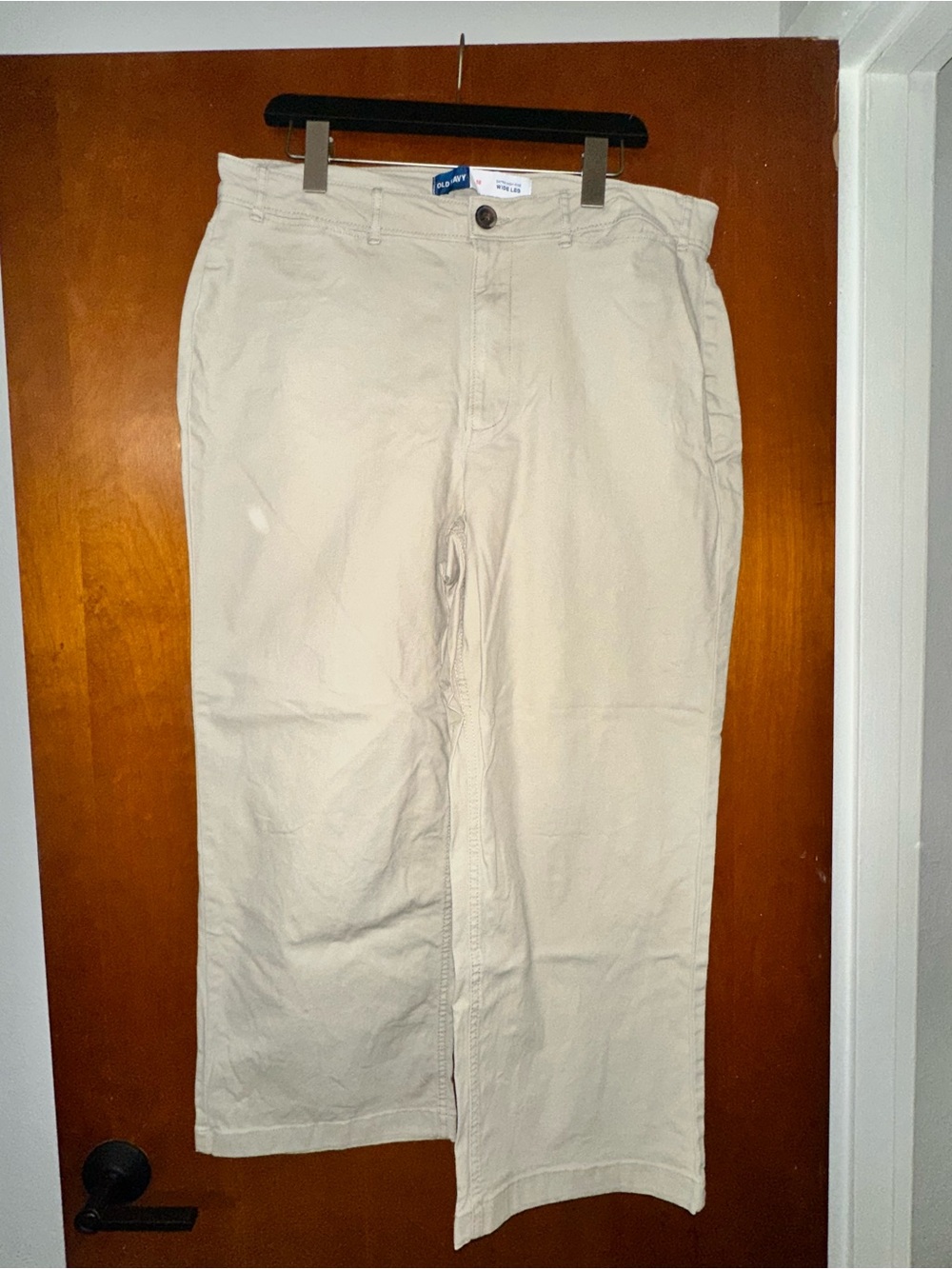 Old Navy Women's Light Cream Chinos